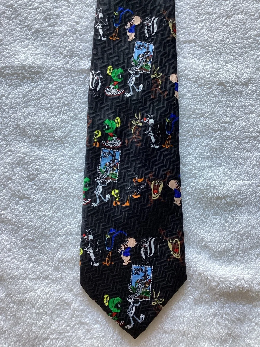 Warner Bros. Black Tie with Multicolor Looney Tunes Characters